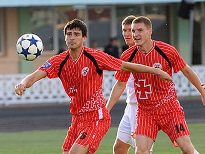 Vance Sikov (#6) in action for Volyn; photo: championat.com